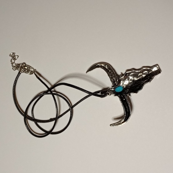 LONGHORN SKULL PENDANT NECKLACE - Picture 4 of 4